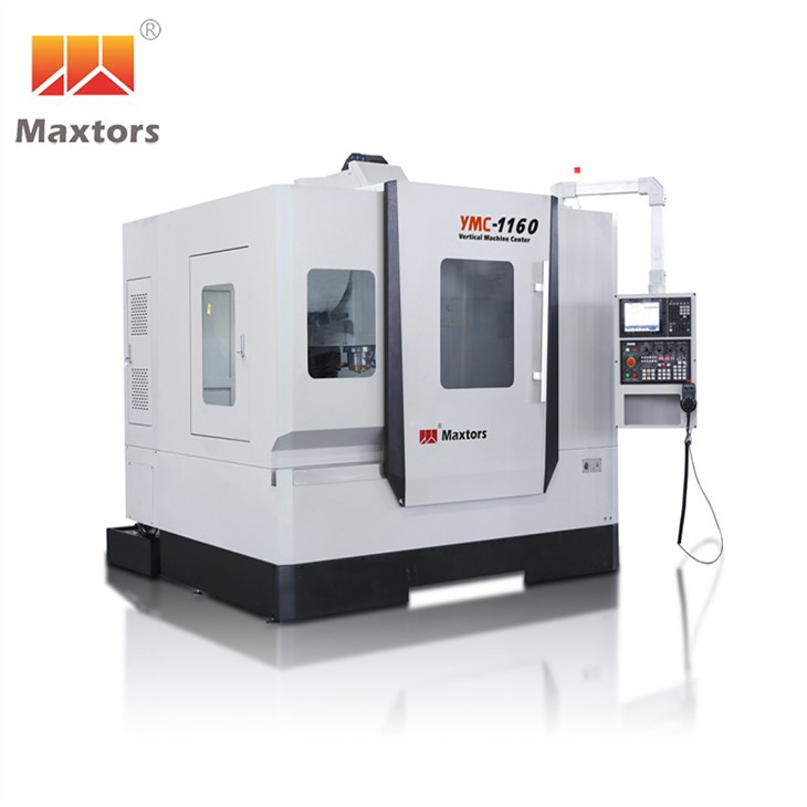 CNC-fräsmaskin med hög precision